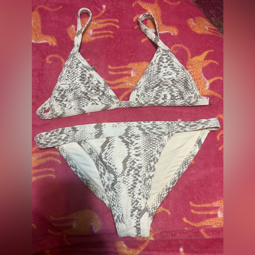 Beach Riot Bikini, Great Condition. Snake Skin Print, Cheeky Bottoms.